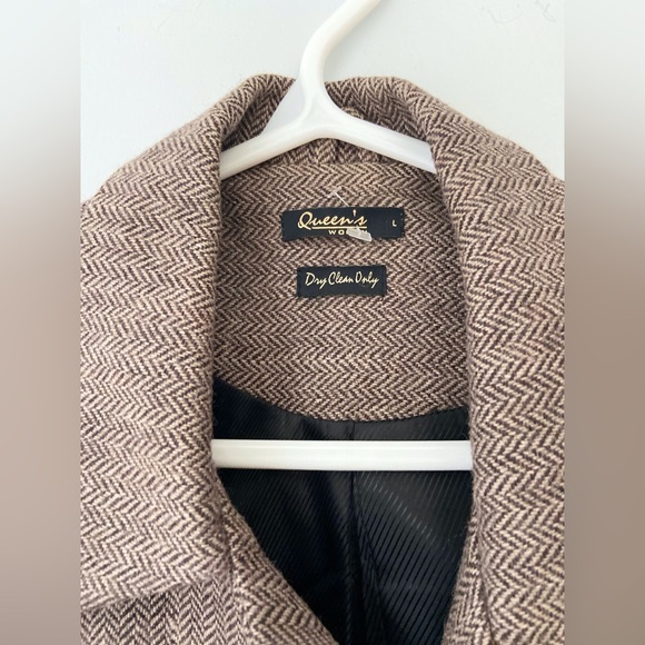 Vintage Women’s 100% Wool Coat - Picture 3 of 5